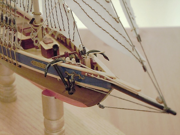 Image of Scale 1:135 Bluenose II Constructo