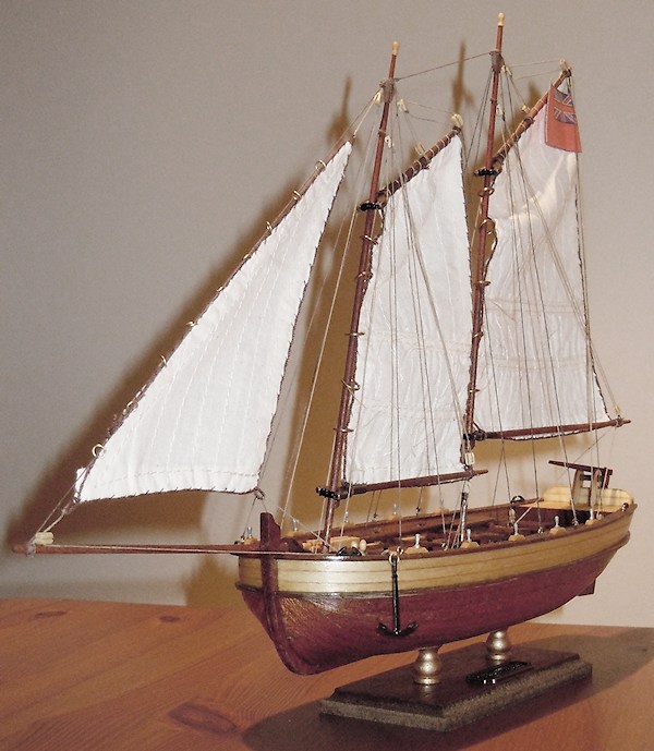 Image of Scale 1:50 HMS Endeavour's Longboat Artesania Latina