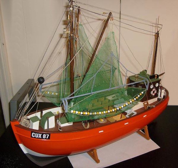 Image of Scale 1:33 Billing Boats Cux 87 Krabbenkutter