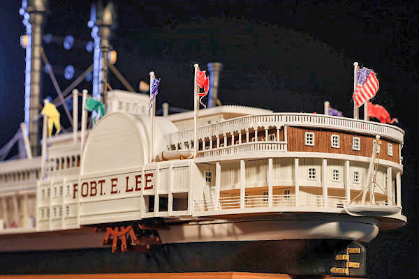 Image of Robert E. Lee Steamboat