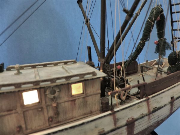 Image of Forest Gump's 'Jenny'1:60 Lindberg Shrimp Boat Conversion