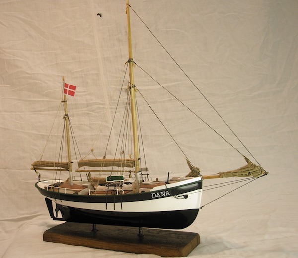 Image of 1:60 Scale Billing Boats of Denmark Dana