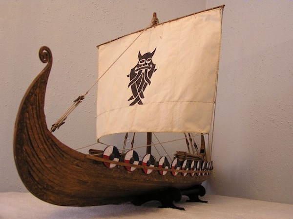 Image of Scale 1:25 Oseberg Billing Boats