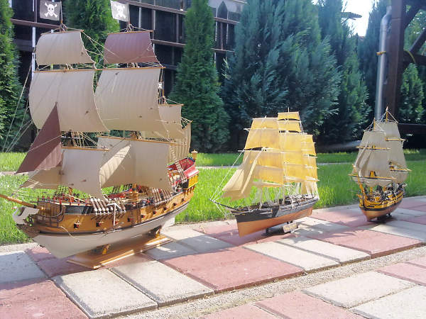 Image of Le Soleil, Cutty Sark, HMS Victory