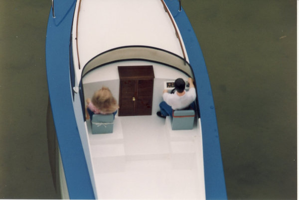 Image of R/C Cabin Cruiser