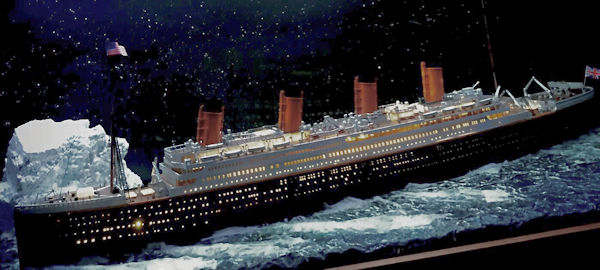 Image of RMS Titanic Iceberg Diorama